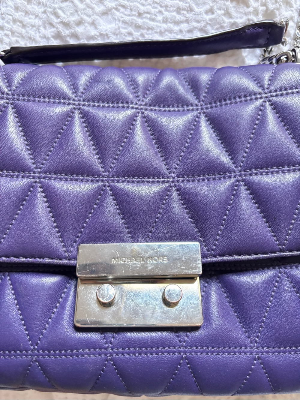 Michael Kors Violet Quilted Leather Shoulder Bag with Silver Chain - Picture 3 of 10